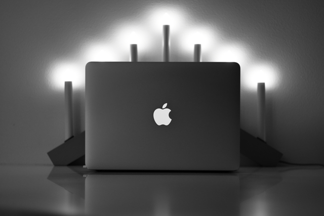 Mac ＆ LED CandleLight