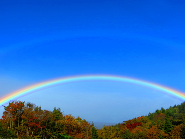 虹と紅葉 by あお【AØ】 （ID：2187521） 写真共有サイトPHOTOHITO