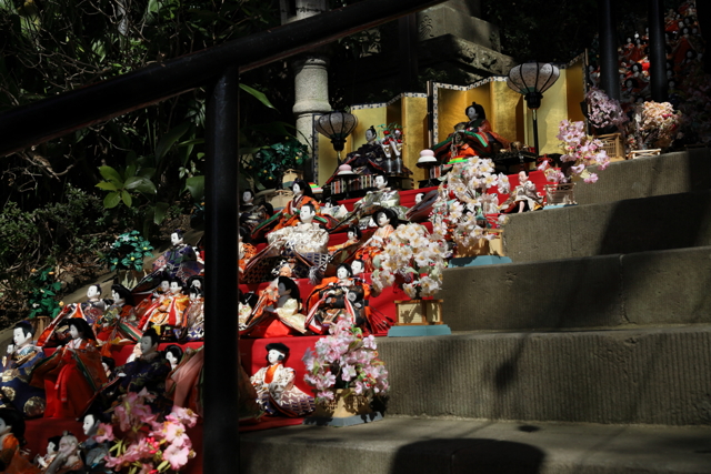 座間神社の雛祭り