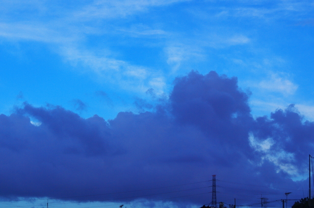 雲百態…遠くの雨雲 by moritan (ID:12580291) 写真共有サイトPHOTOHITO