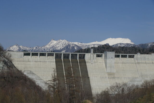 シューパロダムから夕張岳を望む2 by Hitotchii （ID：11753467） 写真共有サイトPHOTOHITO