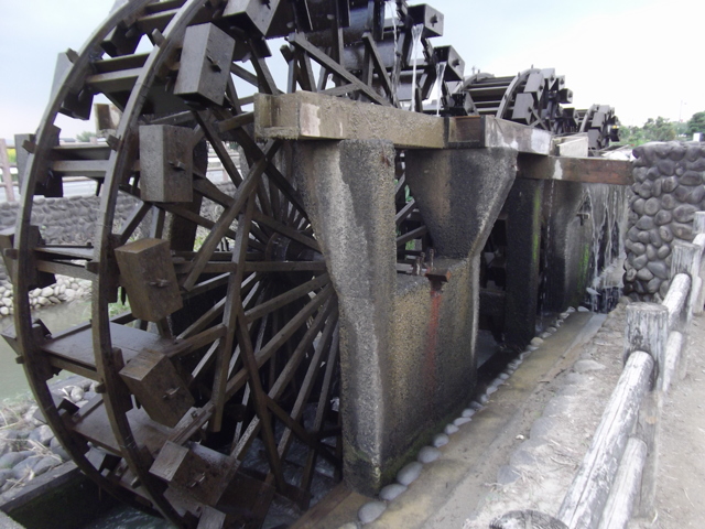 FUJIFILM FINEPIX JX280　ブラック Amazon.co.jp: FUJIFILM FinePix Digital Camera JX280 Black F