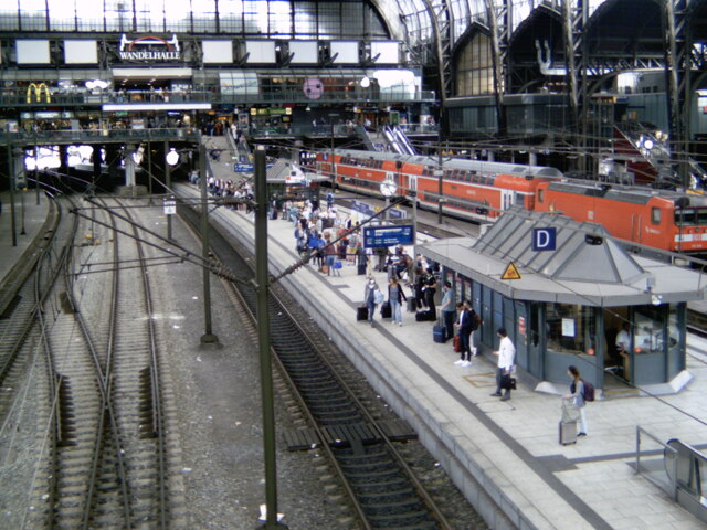 ハンブルク中央駅 by ドイツ暮らし (ID:11295737) 写真共有サイトPHOTOHITO