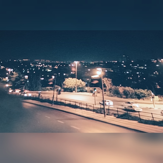 夜の灯。 by 上手いも下手もない。 (ID:12198155) 写真共有サイトPHOTOHITO