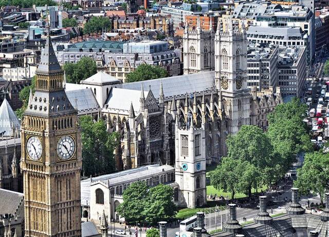 ビッグベンとウエストミンスター大聖堂 by Skygod44 （ID：12387947） 写真共有サイトPHOTOHITO