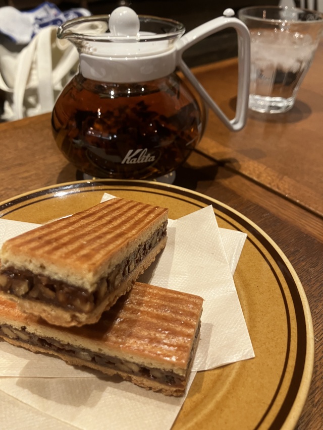 ガトーオノアとダージリン by イートイン （ID：12271801） 写真共有サイトPHOTOHITO