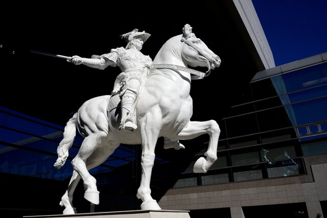 スフォルツァ騎馬像 by せいたろ （ID：11414659） 写真共有サイトPHOTOHITO