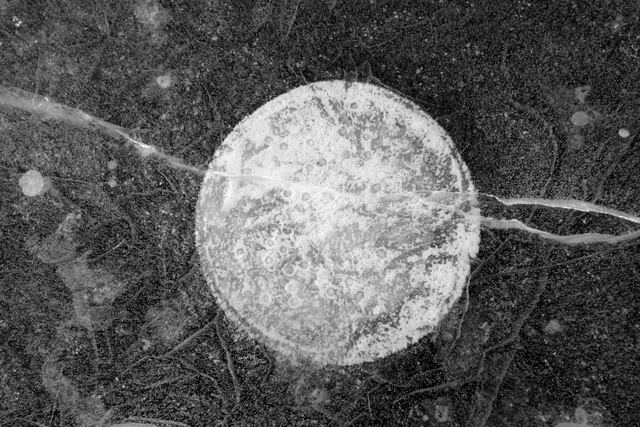 氷の中の惑星 by tadahiro (ID:9258046) 写真共有サイトPHOTOHITO